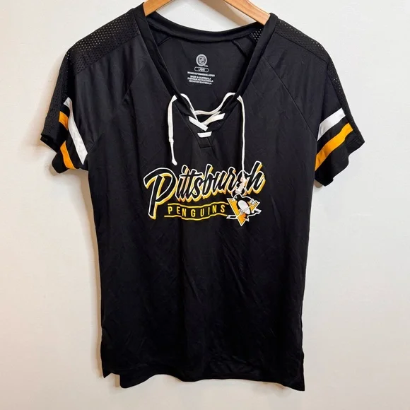 NHL Black and Yellow Women's Pittsburgh Penguins Jersey Top - Picture 1 of 3